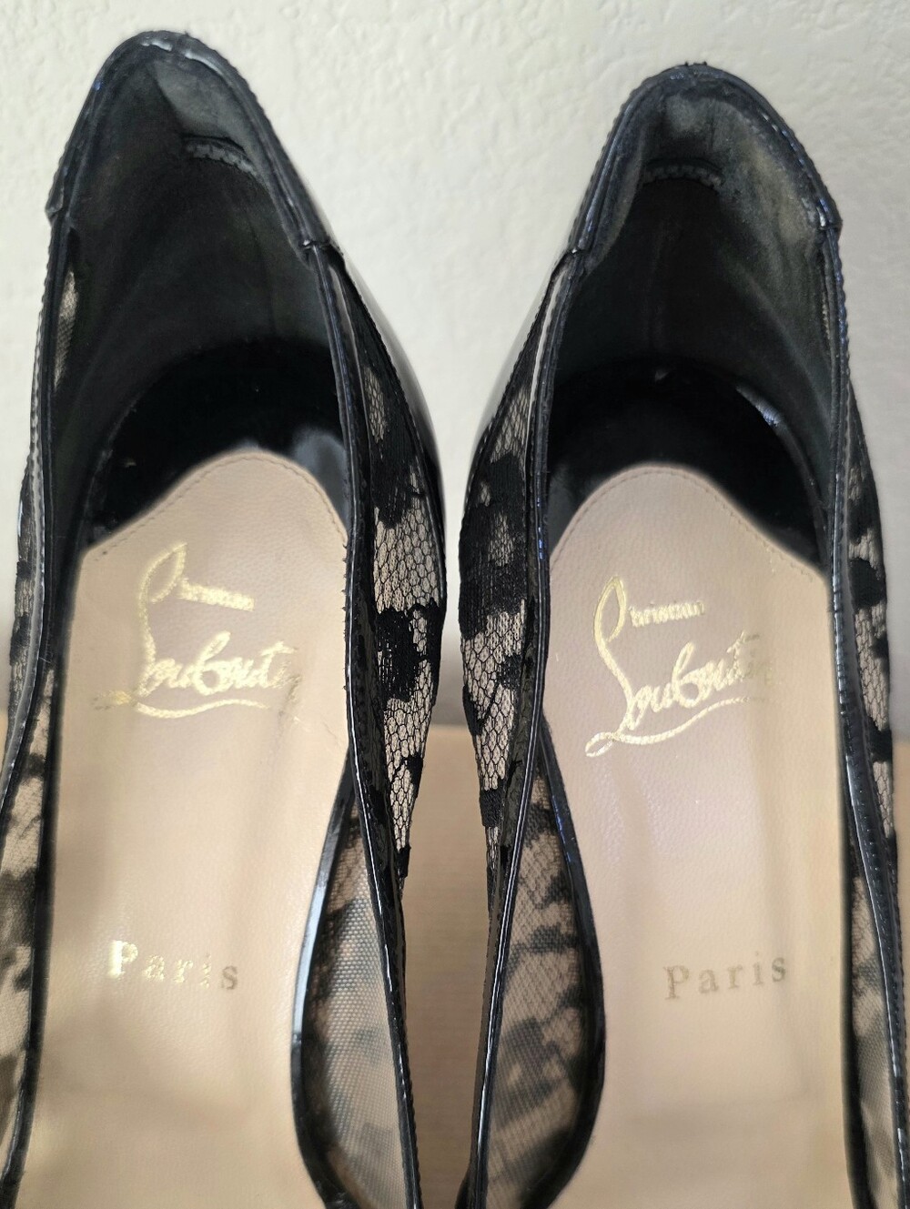Authentic Christian Louboutin Black Lace & Patent Leather Peep Toe Pumps EU 38.5 - Picture 12 of 16